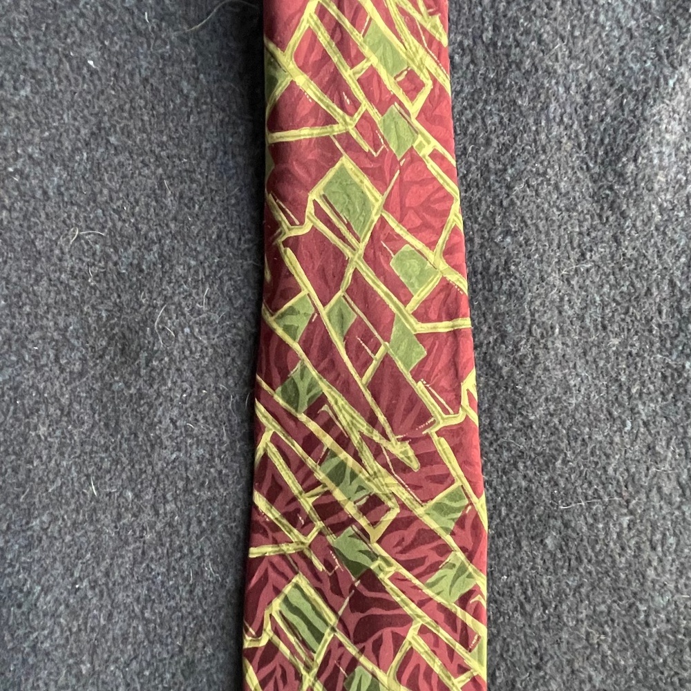 Geoffrey Beene Men's Neck Tie